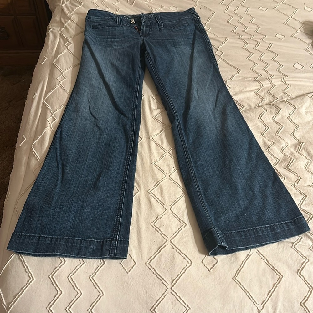 Women’s size 29 short Ariat Trouser Jeans